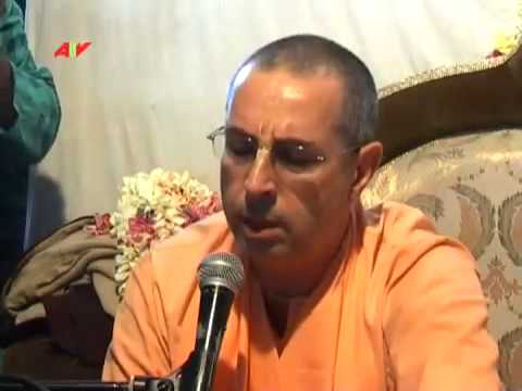 May 4, 2008 Kiev Kirtan after Lecture Niranjana