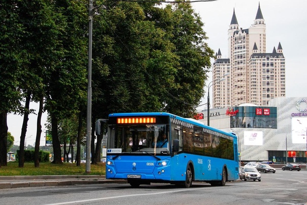 Красный автобус казань. 88 89 автобус. Автобус 89 спб. Новый автобус 89 казань. 88 89 автобус.