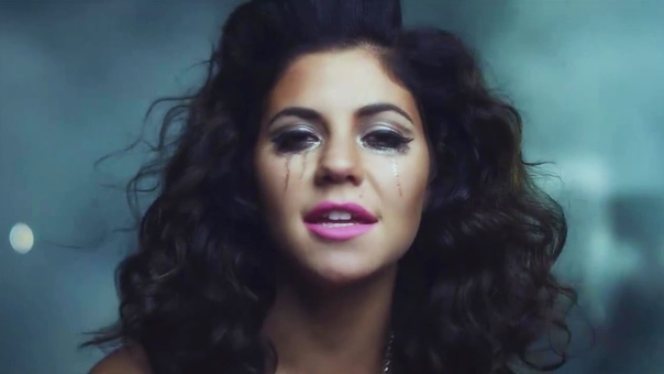 MARINA AND THE DIAMONDS,