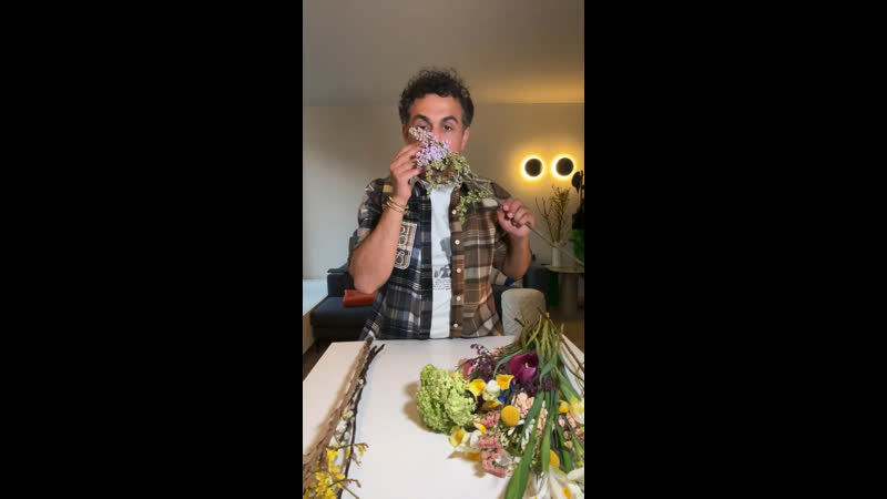 Видео от Красиво , Обучение флористике онлайн и