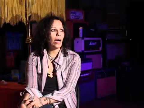 P nk A life less ordinary Linda Perry
