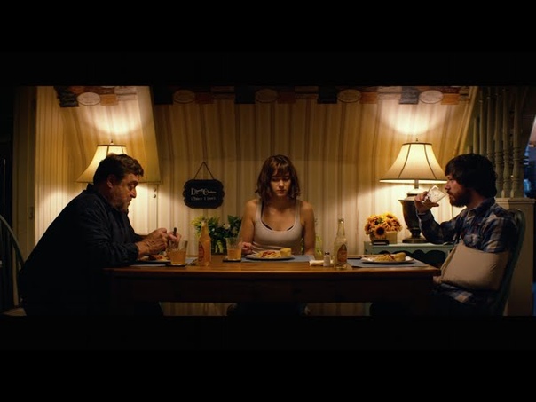 10 Cloverfield Lane Walking Dead Ad (2016) Paramount