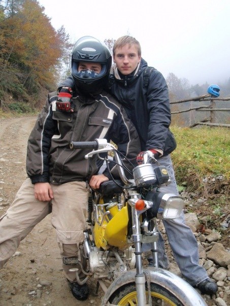 Олежка Радзімірський FLOYD = ) WOLF ( = | Надворная