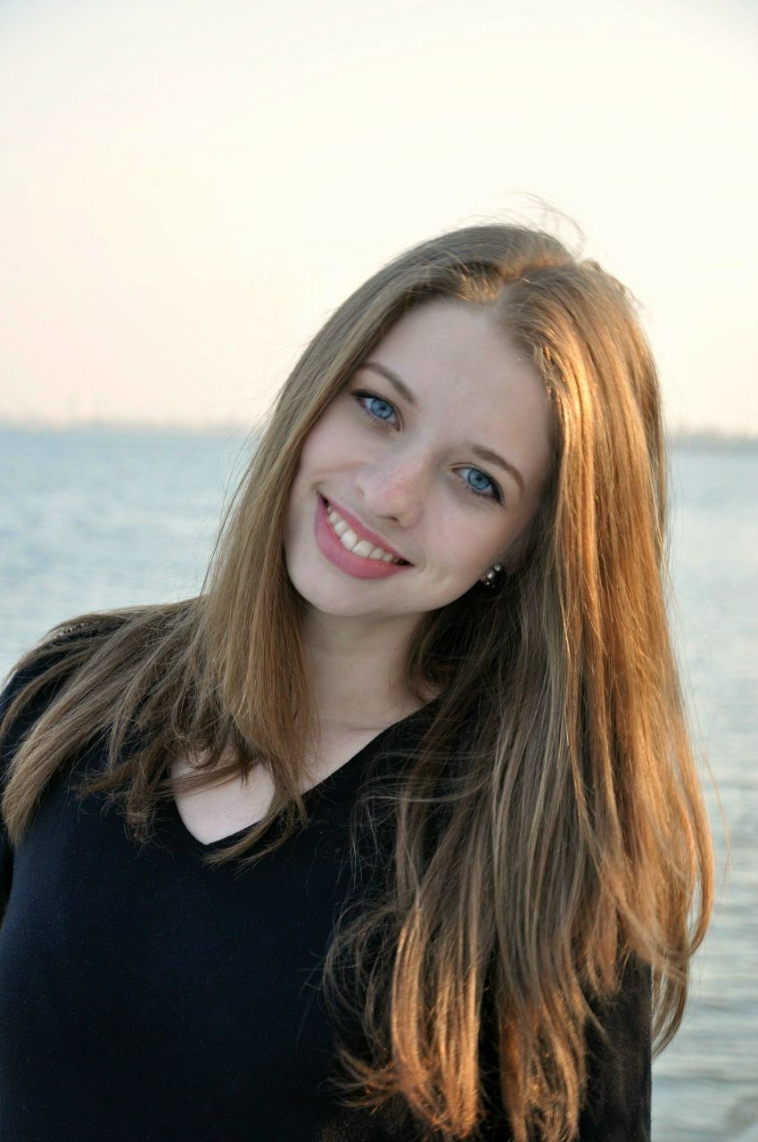 Яна Велигурская | Вышгород