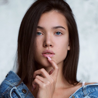 Лиза Плотникова