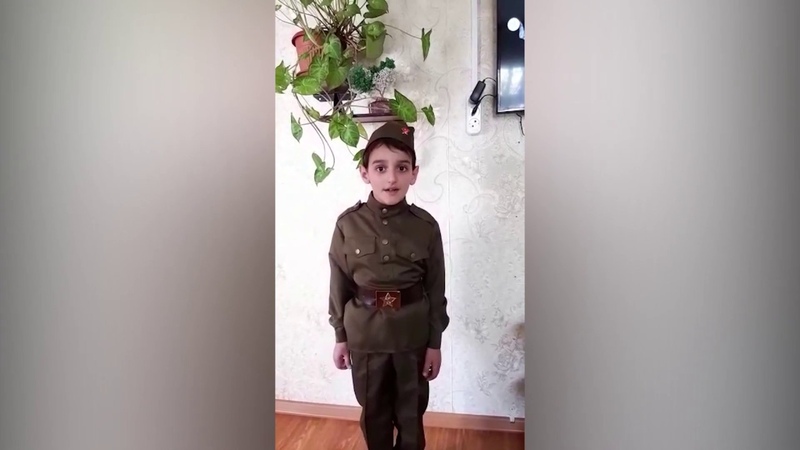 День Победы. Читает Микаэль Хастян.