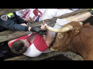 Tremenda cornada San Fermin (2014)