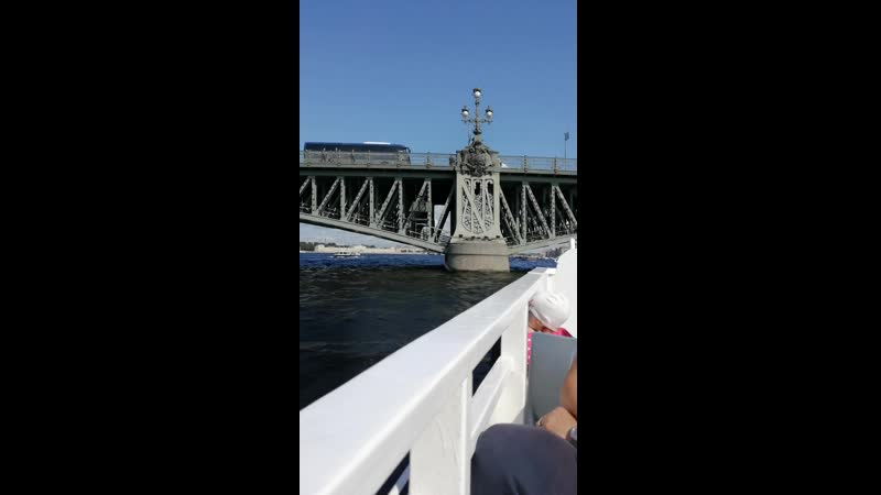 VID_20190822_145613.mp4