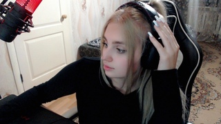 🌸Стрим кс 1.6 💕Девушка играет с читами? 🌸