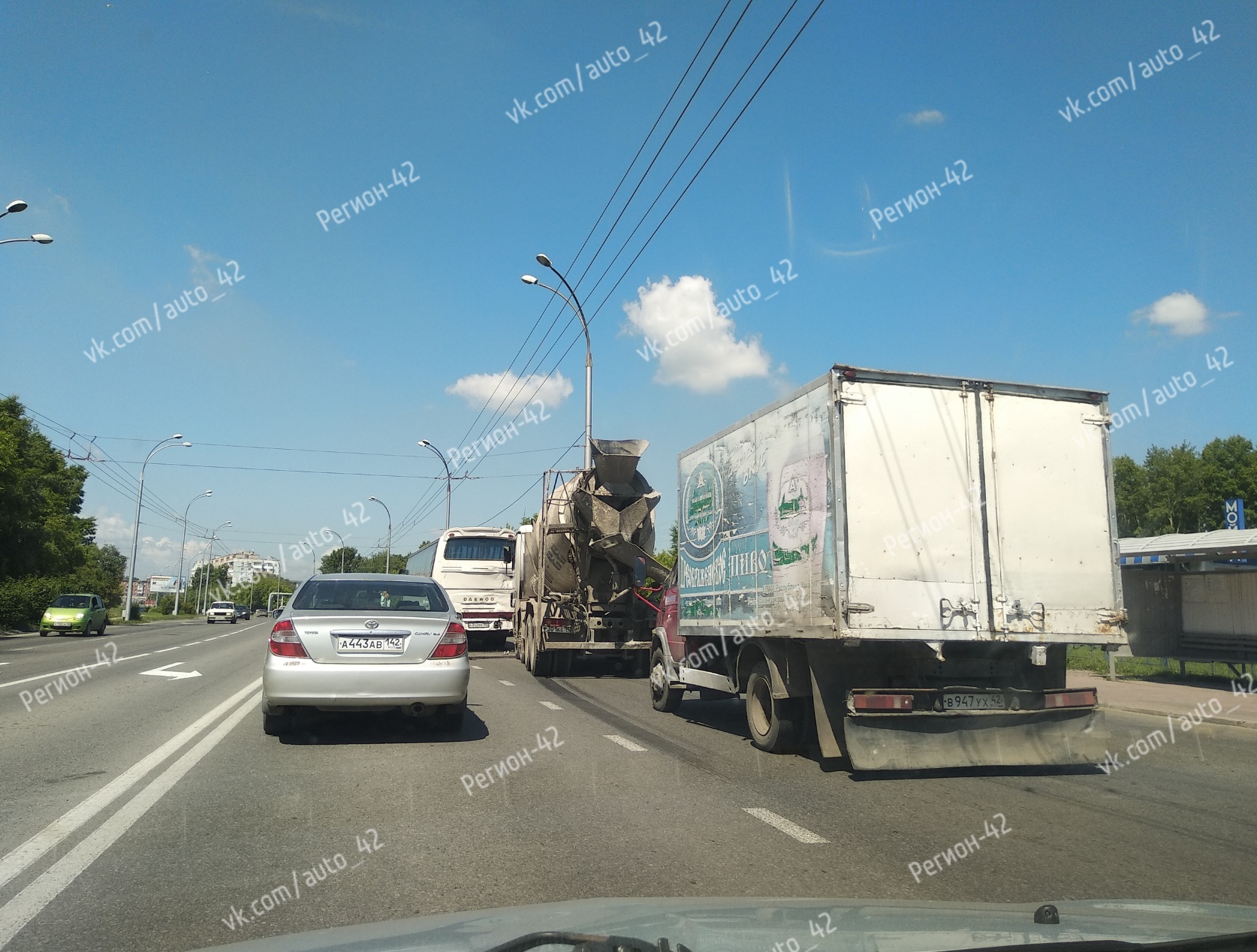 ДТП на ул.  Терешковой, несколько машин и автобус ⚠ Это картинка