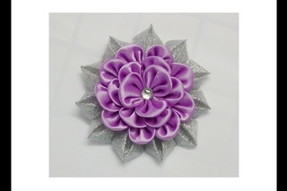 How to make kanzashi flower, Diy ribbon flowers, Kanzashi flores de cinta