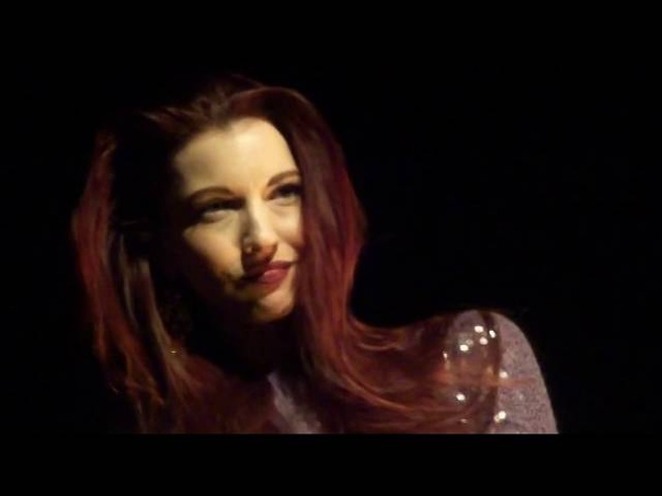 Le FIAT 2013. Chrysta BELL (légérie de David Lynch) à Toulouse ce 1er Juin 2013