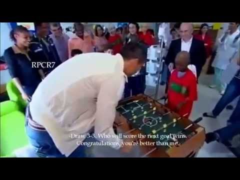 Вот настоящий Криштиану Роналду) Heres the real Cristiano