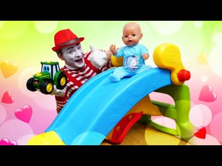 Смешные видео с куклами  Беби Бон катается с горки!  Онлайн игры для детей дочки матери